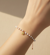 Load image into Gallery viewer, Joy bracelet, cultured pearls, 18K gold plated