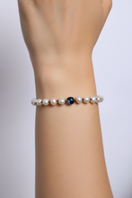 Load image into Gallery viewer, Nugget Night Topaz bracelet, cultured pearls, 18k gold plated