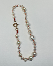 Laden Sie das Bild in den Galerie-Viewer, Collier Avalanche long - perles de culture, plaqué or 18 carats